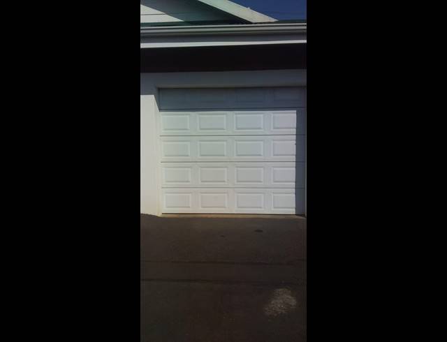 2 BEDROOM SIMPLEX FOR SALE IN LINCOLN MEADE